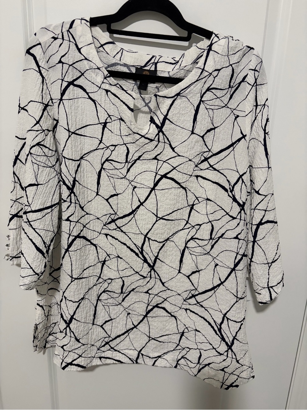 JM Collection White Top with Black Abstract Line Print